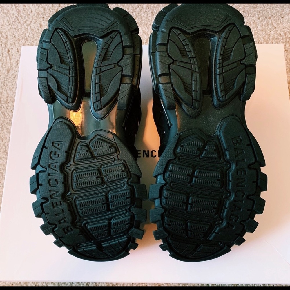 Balenciaga men shoes - Picture 4 of 7